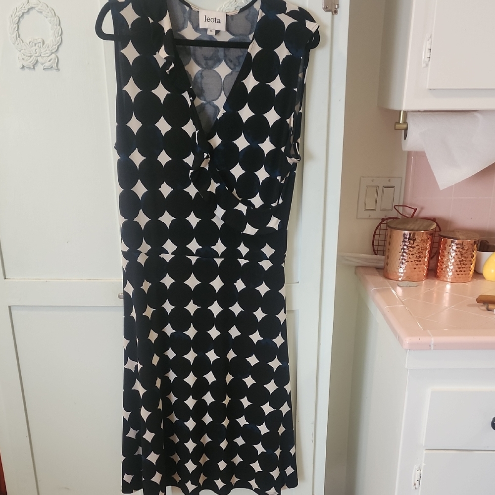Leota Navy and White Geometric Mini Dress
